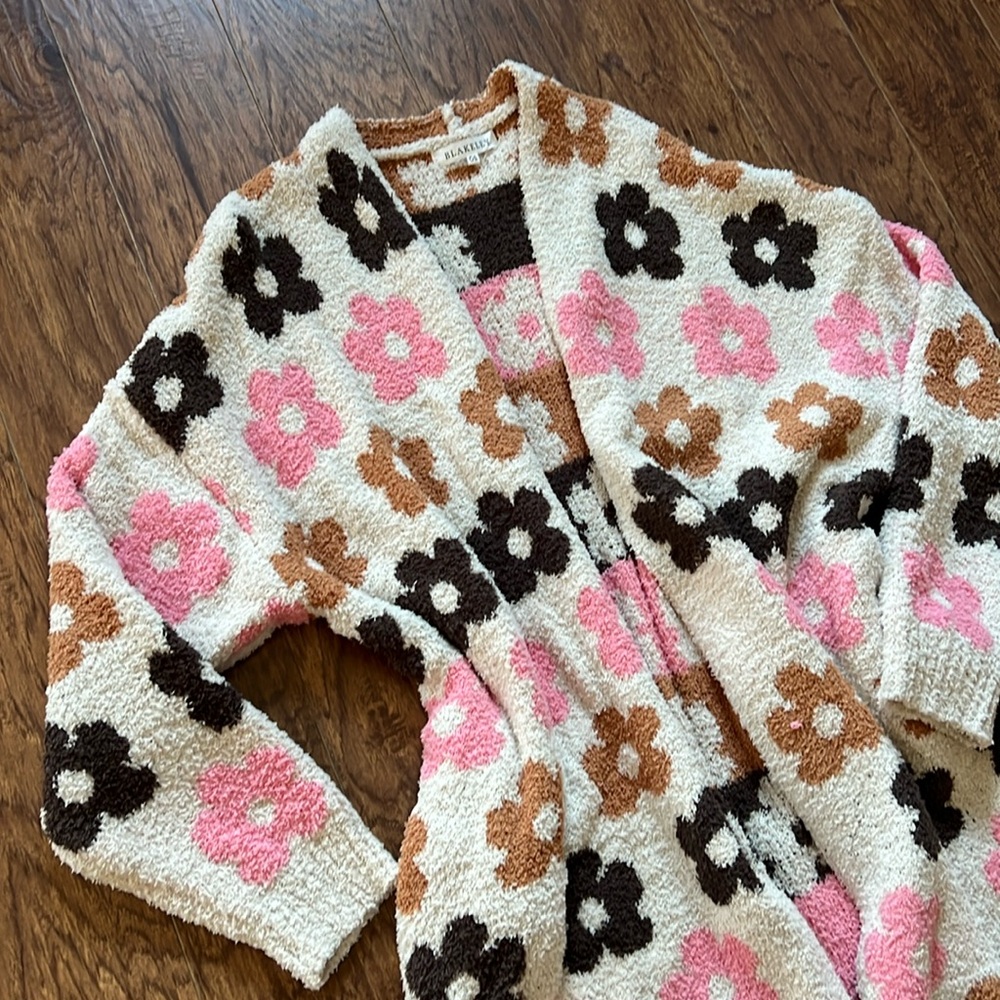 Floral Daisy Cardigan